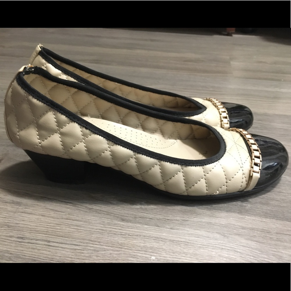 Naturalizer quilted heels